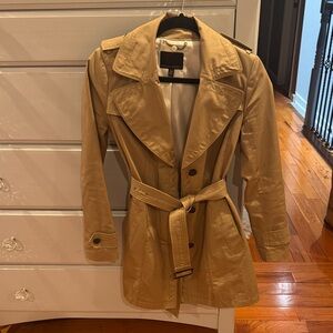 Banana Republic Beige Trench Coat XS